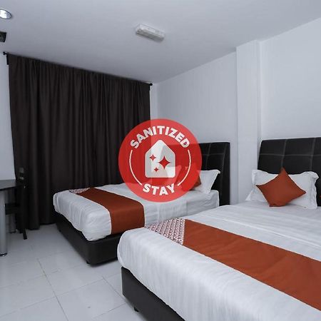 Oyo 988 Malawati Ria Hotel Kuala Selangor Eksteriør bilde