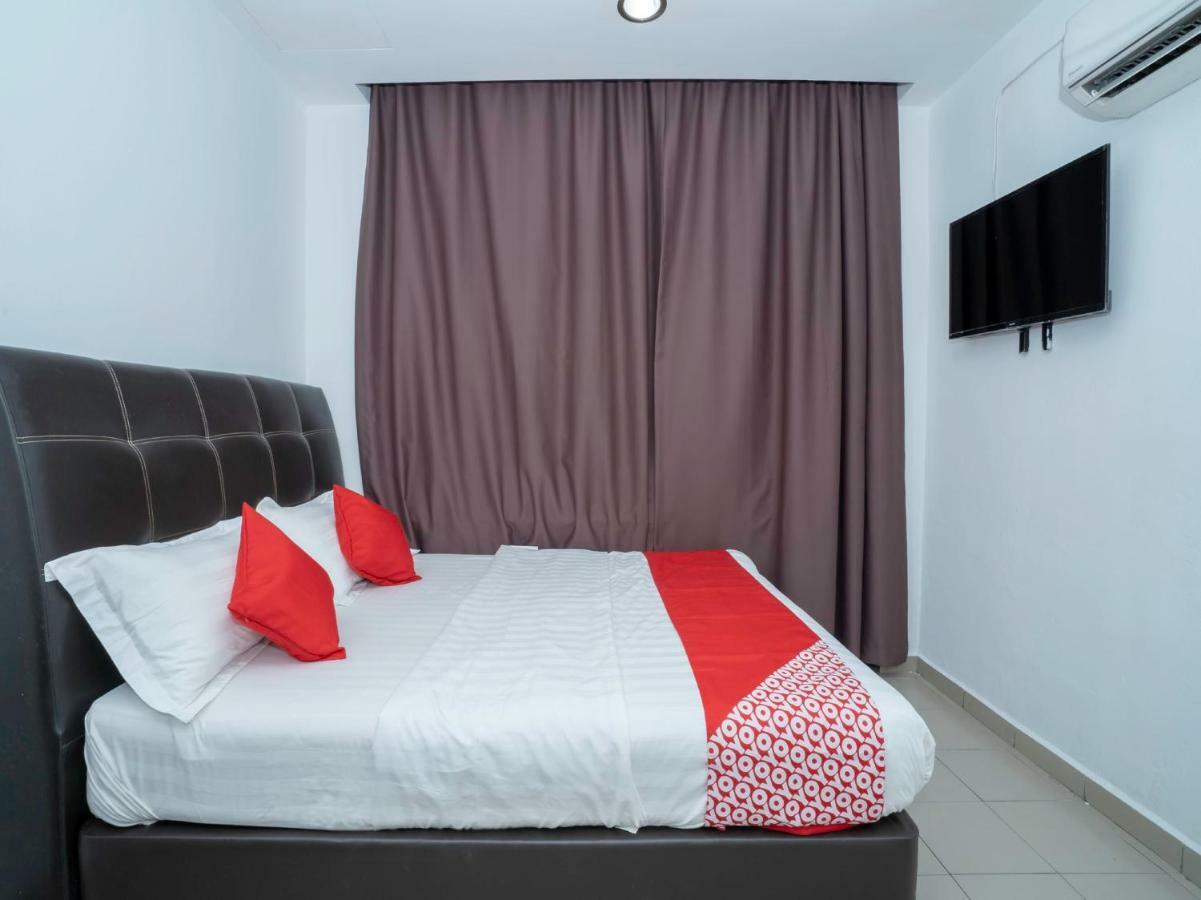 Oyo 988 Malawati Ria Hotel Kuala Selangor Eksteriør bilde