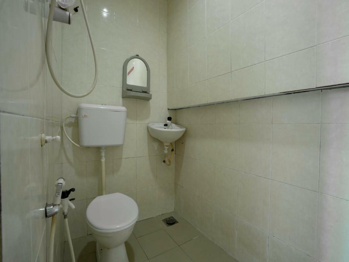 Oyo 988 Malawati Ria Hotel Kuala Selangor Eksteriør bilde