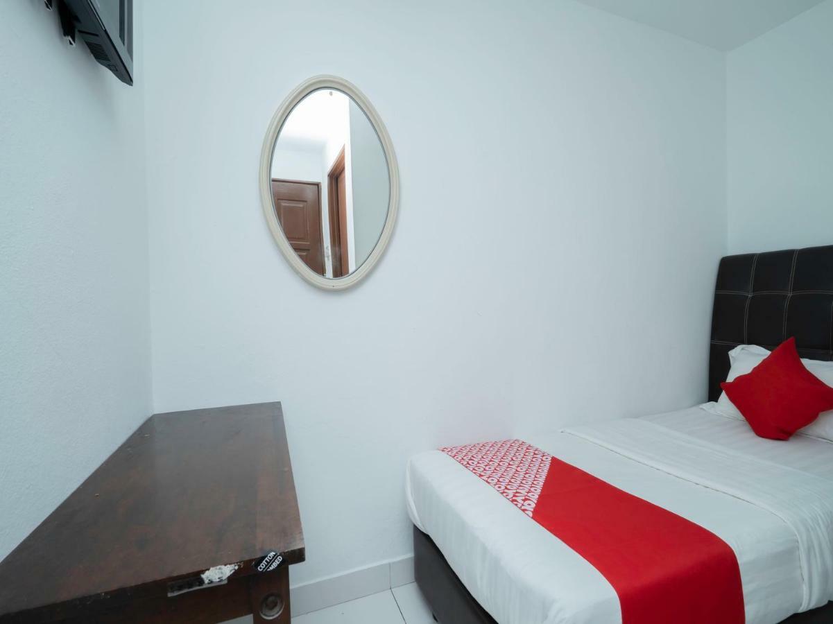 Oyo 988 Malawati Ria Hotel Kuala Selangor Eksteriør bilde