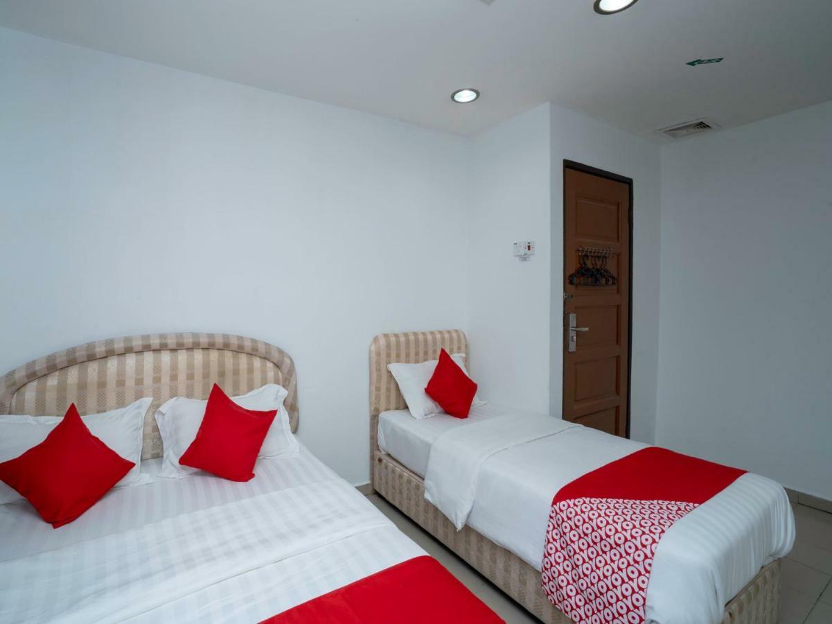 Oyo 988 Malawati Ria Hotel Kuala Selangor Eksteriør bilde