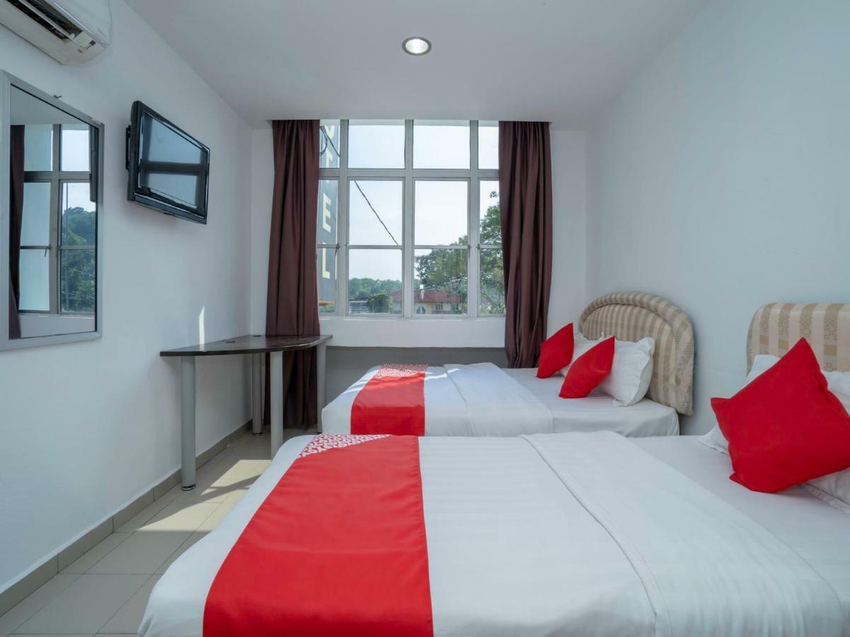 Oyo 988 Malawati Ria Hotel Kuala Selangor Eksteriør bilde