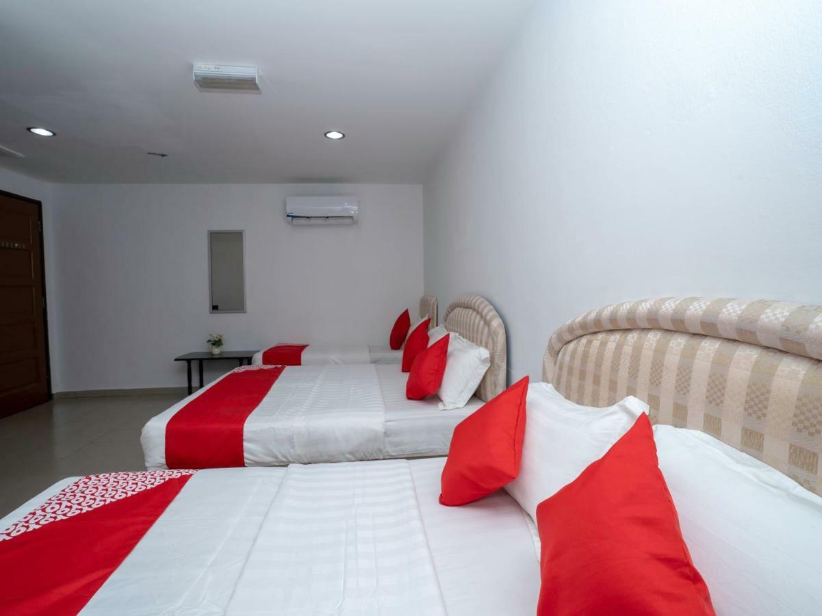 Oyo 988 Malawati Ria Hotel Kuala Selangor Eksteriør bilde